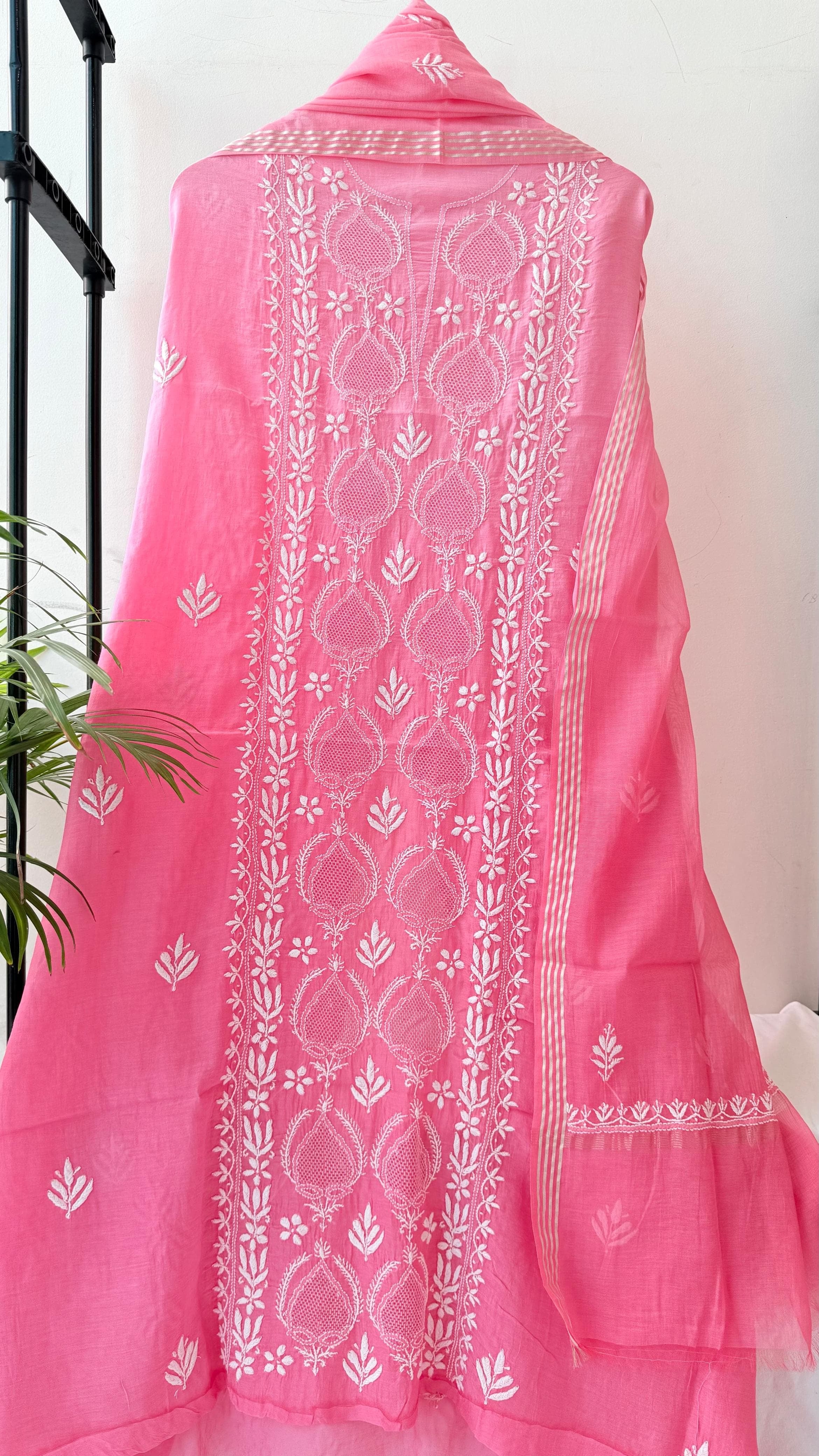 The Gulabi Grace